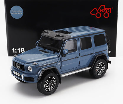 MERCEDES-BENZ - G-KLASSE G63 4x4 AMG 2023 - VINTAGE BLUE Schaalmodel op Vroomi