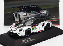 PORSCHE - 911 RSR-19 ADIÓS AL EQUIPO PORSCHE GT N.º 92 ÚLTIMA CARRERA DEL WEC: 8 HORAS DE BAHREIN 2022 KEVIN ESTRE - MICHAEL CHRISTENSEN - BLANCO NEGRO