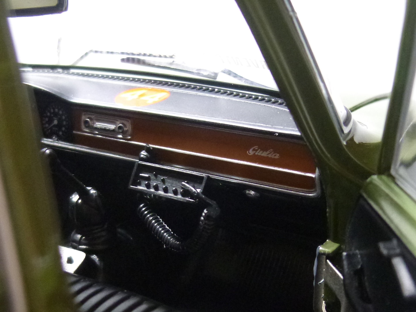 ALFA ROMEO GIULIA SUPER 1600cc CARABINIERI 1970 VERDE