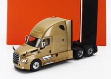 FREIGHTLINER  TRACTEUR CASCADIA 3 ESSIEUX 2018 - OR