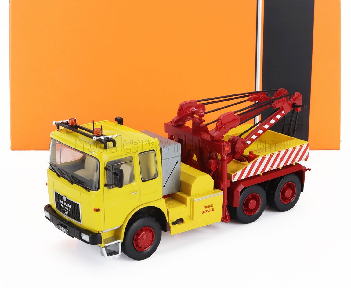 MAN F8 26.281 Tractor Truck 3-Axle Wrecker Road Service 1982 IXO Models 1:43 scale model