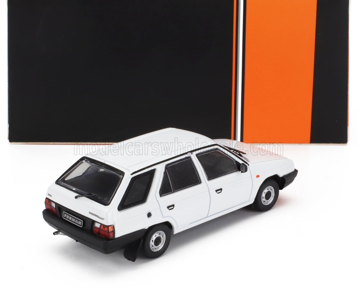 SKODA | FORMAN SW STATION WAGON 1990