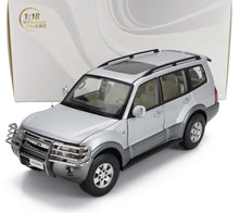 1:18 scale Mitsubishi Pajero die-cast model SUV, silver, available now at Vroomi.