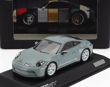 PORSCHE - 911 992 S/T Coupé 2024 - Lichtgroen metallic