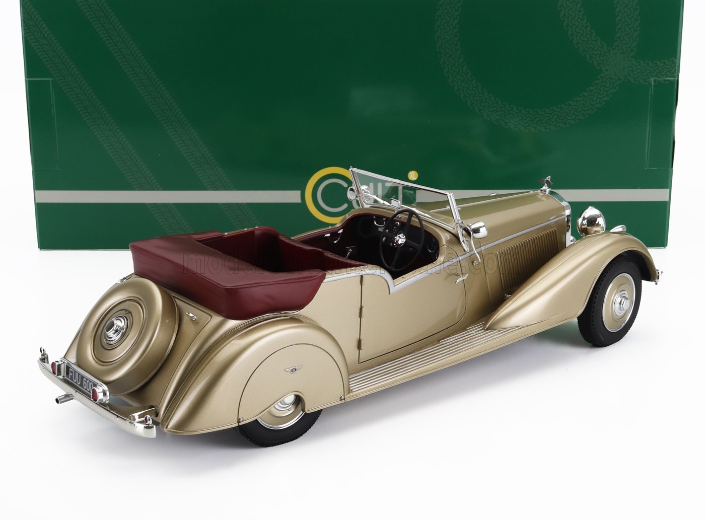 BENTLEY - VANDEN PLAS TOURER CABRIOLET OPEN de 4,25 litros, 1938 - DORADO. Maqueta de coche en Vroomi