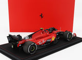 FERRARI | F1 SF-23 TEAM SCUDERIA FERRARI N 55 VINCITORE GP DI SINGAPORE 2023 CARLOS SAINZ - CON VETRINA - CON VETRINA