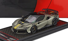 FERRARI - SF90 XX STRADALE 2024 - VERDE MASONI - MATT GREEN BLACK