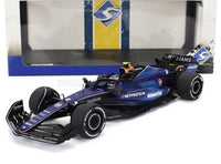 Coche a escala Williams F1 FW46 azul con logos de patrocinadores, en packaging de Vroomi