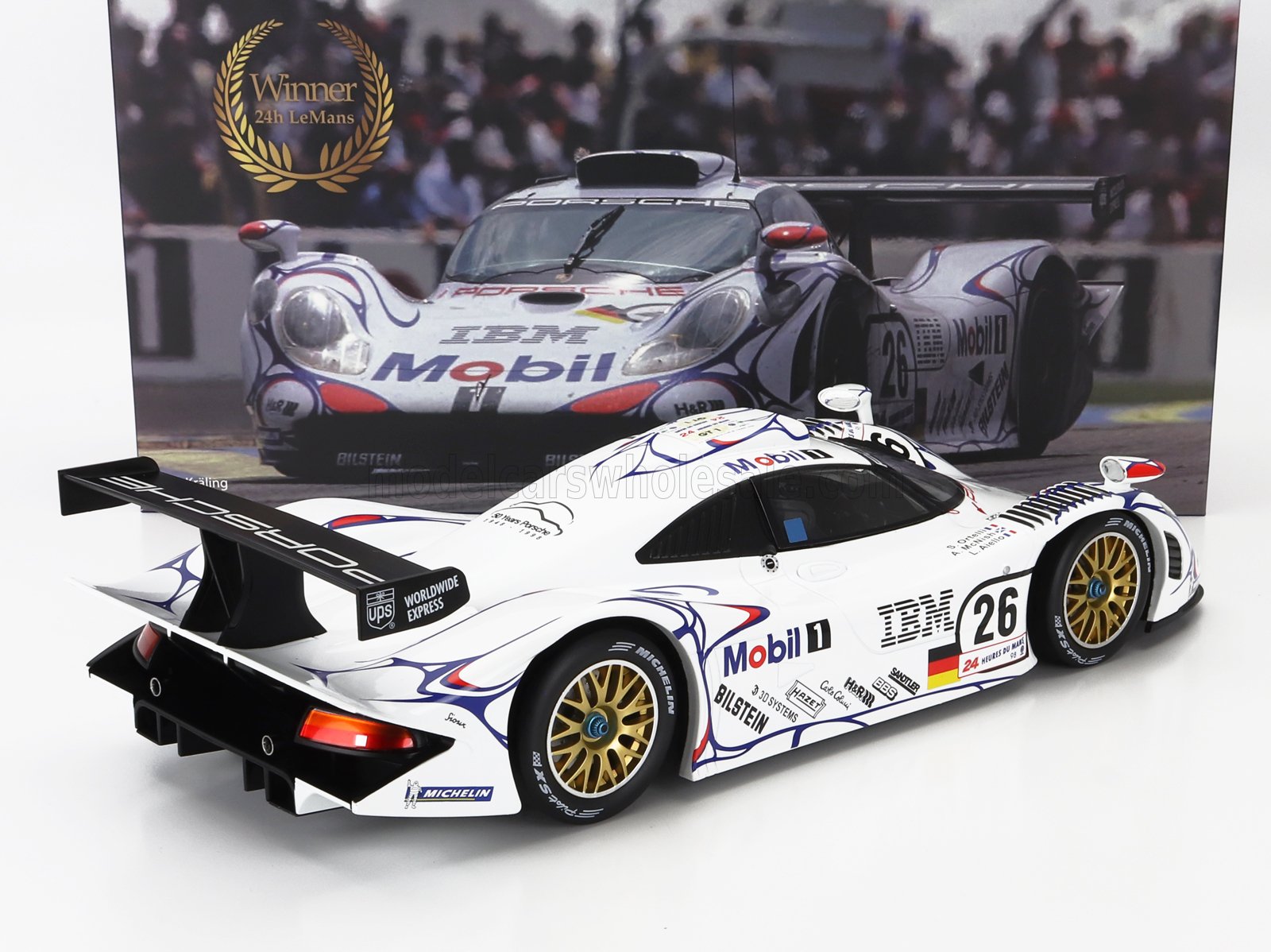 PORSCHE - 911 GT1-98 3.2L TURBO TEAM PORSCHE AG MOBIL-1 N 26 WINNER 24h LE MANS 1998 ALLAN McNISH - LAURENT AIELLO - STEPHANE ORTELLI - WHITE BLUE RED - Vroomi