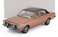Modellino in scala 1:18 Opel marrone e nero di Norev, presentato per i collezionisti di Vroomi.