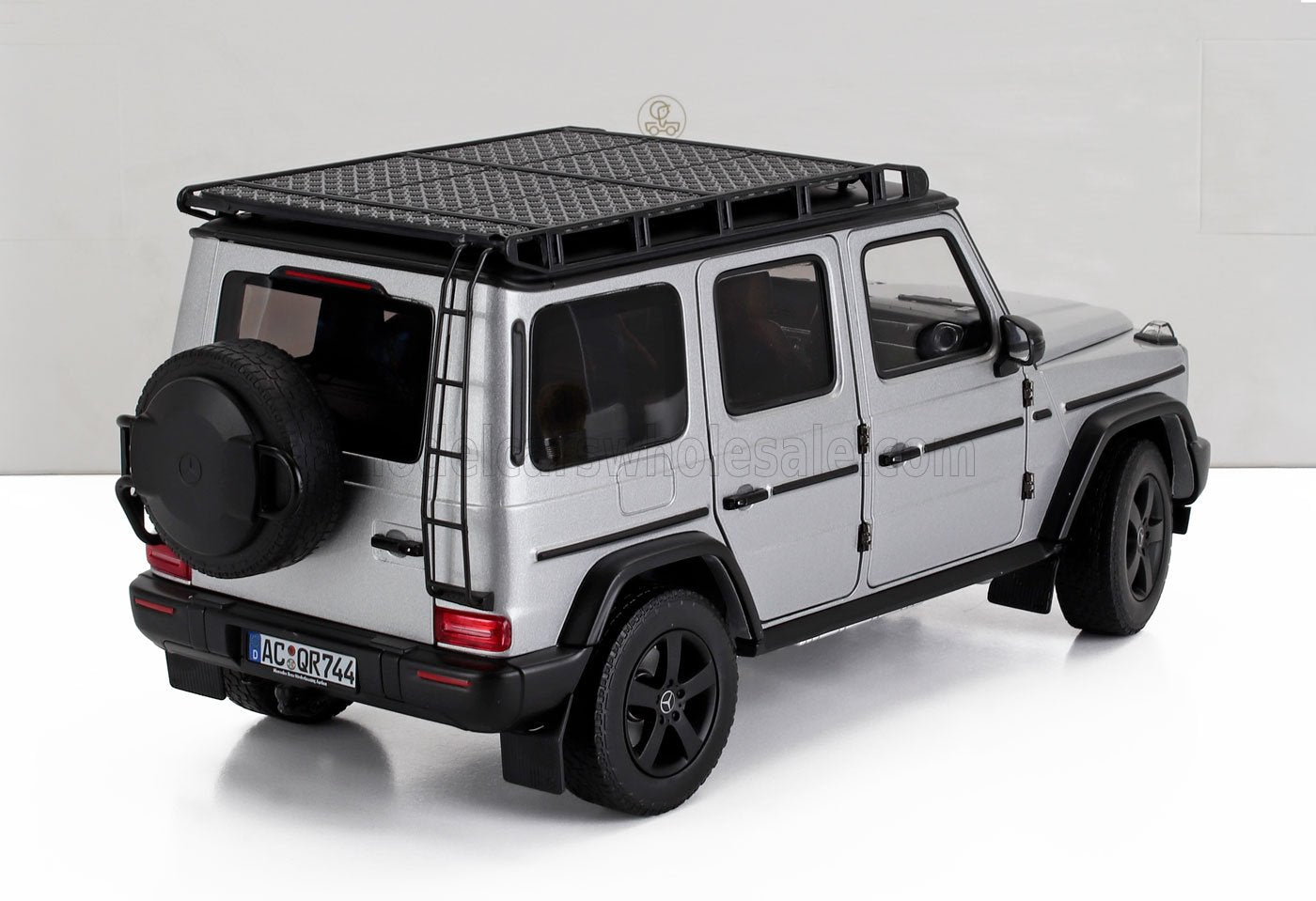 MERCEDES BENZ - G-CLASS 2024 - SILVER