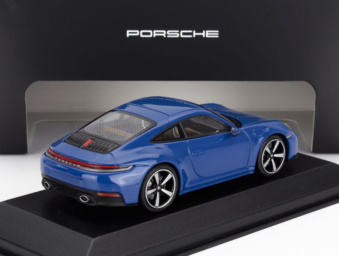 PORSCHE | 911 992-2 CARRERA COUPE 2024