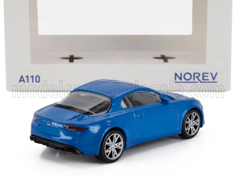 Modellino Blue Norev Alpine con ruote super dettagliate, esposto con la confezione, disponibile su Vroomi.