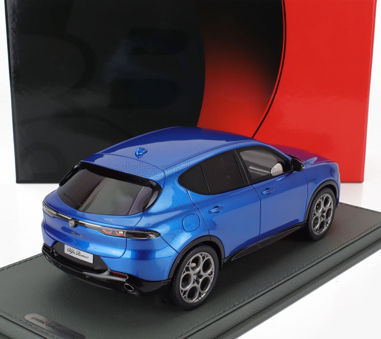 ALFA ROMEO | TONALE VELOCE PLUG-IN HYBRID 2023 - CON VETRINA - WITH SHOWCASE