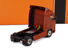 VOLVO - TRACTEUR ROUTIER FH12 À 2 ESSIEUX 1994 - COPPER - Maquette de voiture sur Vroomi
