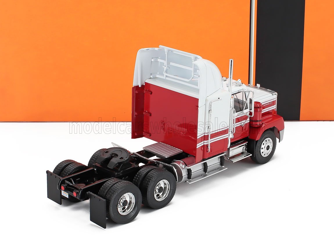 GMC General Tractor Truck 3-Axle 1980 Red White IXO Models 1:43 scale model - image 2