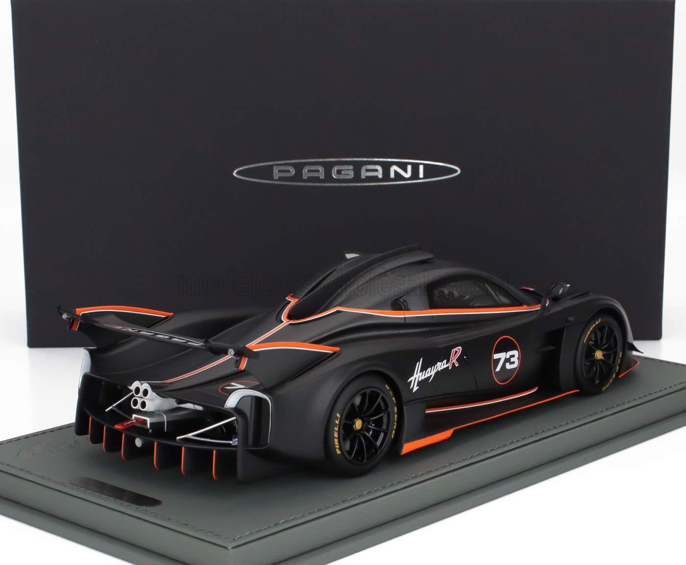PAGANI | HUAYRA R N 73 RACING 2021 - CON VETRINA - WITH SHOWCASE | MATT BLACK CARBON