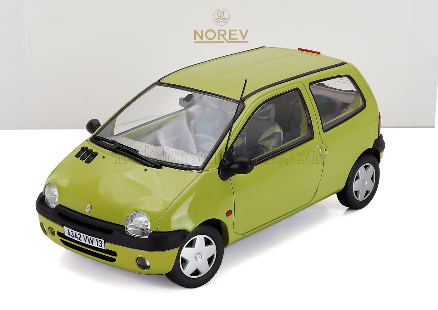 RENAULT - TWINGO 1995 - ANIS YELLOW Scale model car on Vroomi