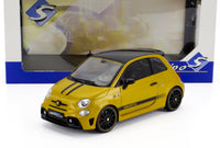 Voiture miniature Abarth 595 jaune avec bandes noires, présentée en boîte — Vroomi