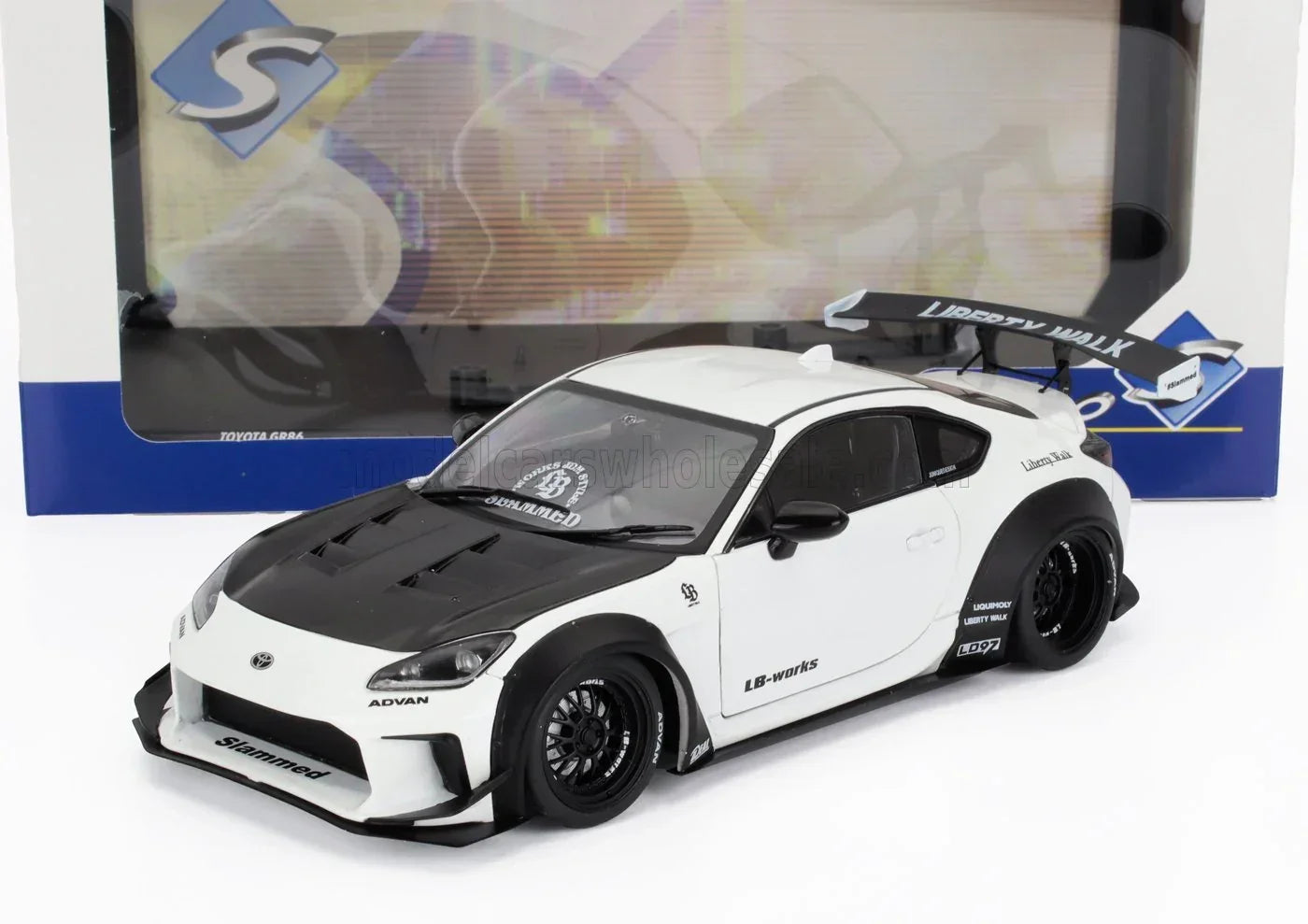 TOYOTA - GR86 LBWK KIT DE CARROSSERIE COUPÉ 2024 - BLANC PERLE/NOIR ...