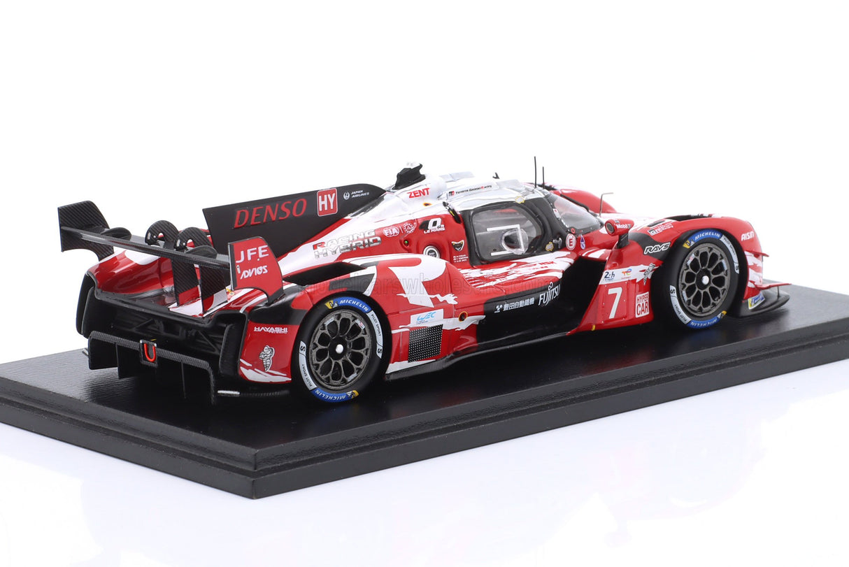 TOYOTA | GR010 3.5L V6 TEAM GAZOO RACING N 7 (40th ANNIVERSARY EDITION) 5th 24h LE MANS 2025 MIKE CONWAY - KAMUI KOBAYASHI - NYCK DE VRIES - RED WHITE BLACK