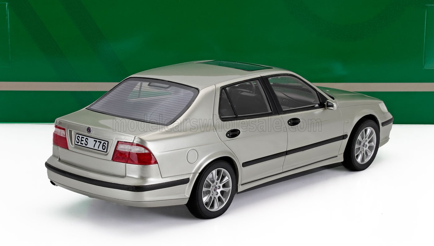SAAB - 9-5 TURBO AERO 1998 - PLATA METALIZADO Maqueta de coche en Vroomi