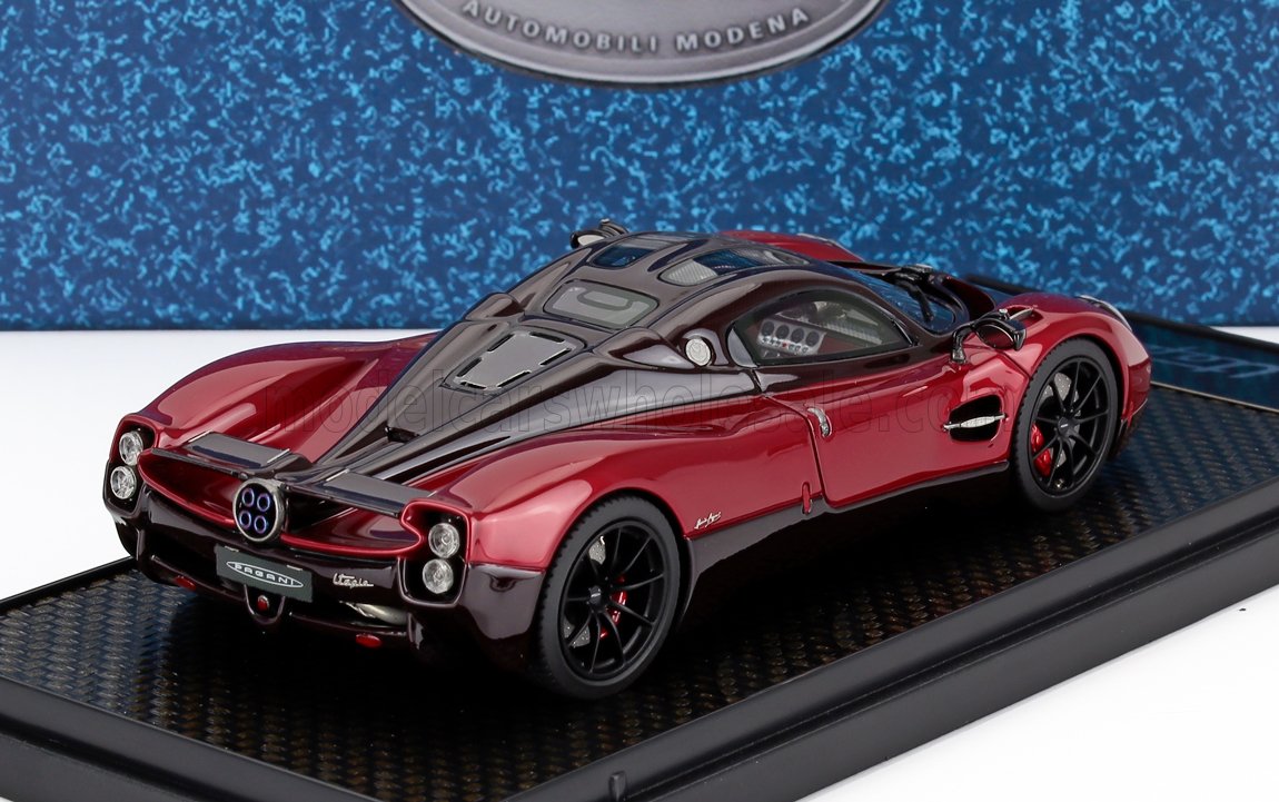 PAGANI | UTOPIA 2022 | ROSSO DUBAI