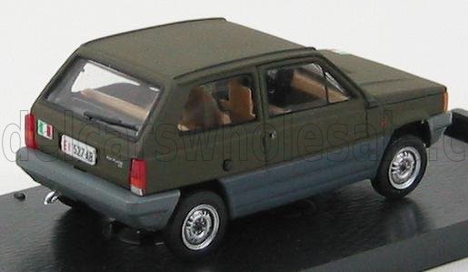 Voiture miniature vert olive avec drapeau italien, sur socle noir — pièce de collectionneur Vroomi