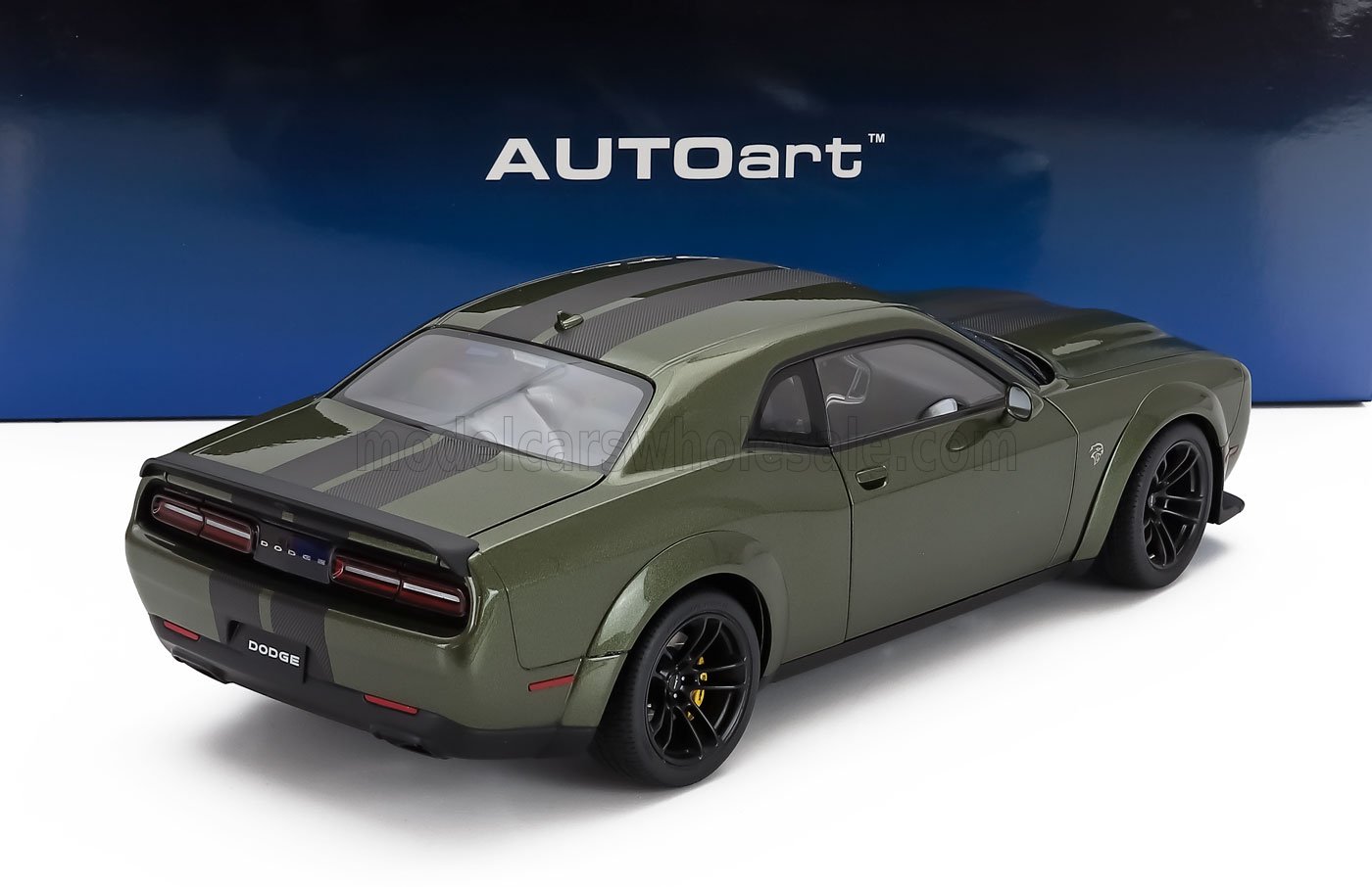DODGE - CHALLENGER SRT JAILBREAK COUPE 2022 - GREEN - Vroomi
