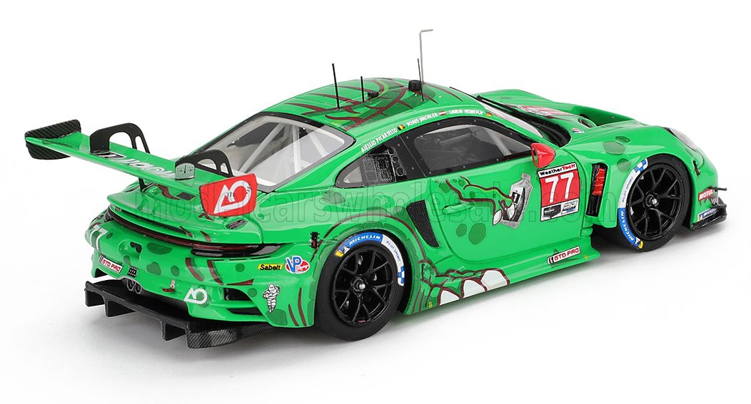 PORSCHE - 911 992 GT3 R 4.2L TEAM AO RACING N 77 WINNER GTD CLASS IMSA 12h SEBRING 2025 KLAUS BACHLER - LAURIN HEINRICH - ALESSIO PICARIELLO - GREEN - Vroomi