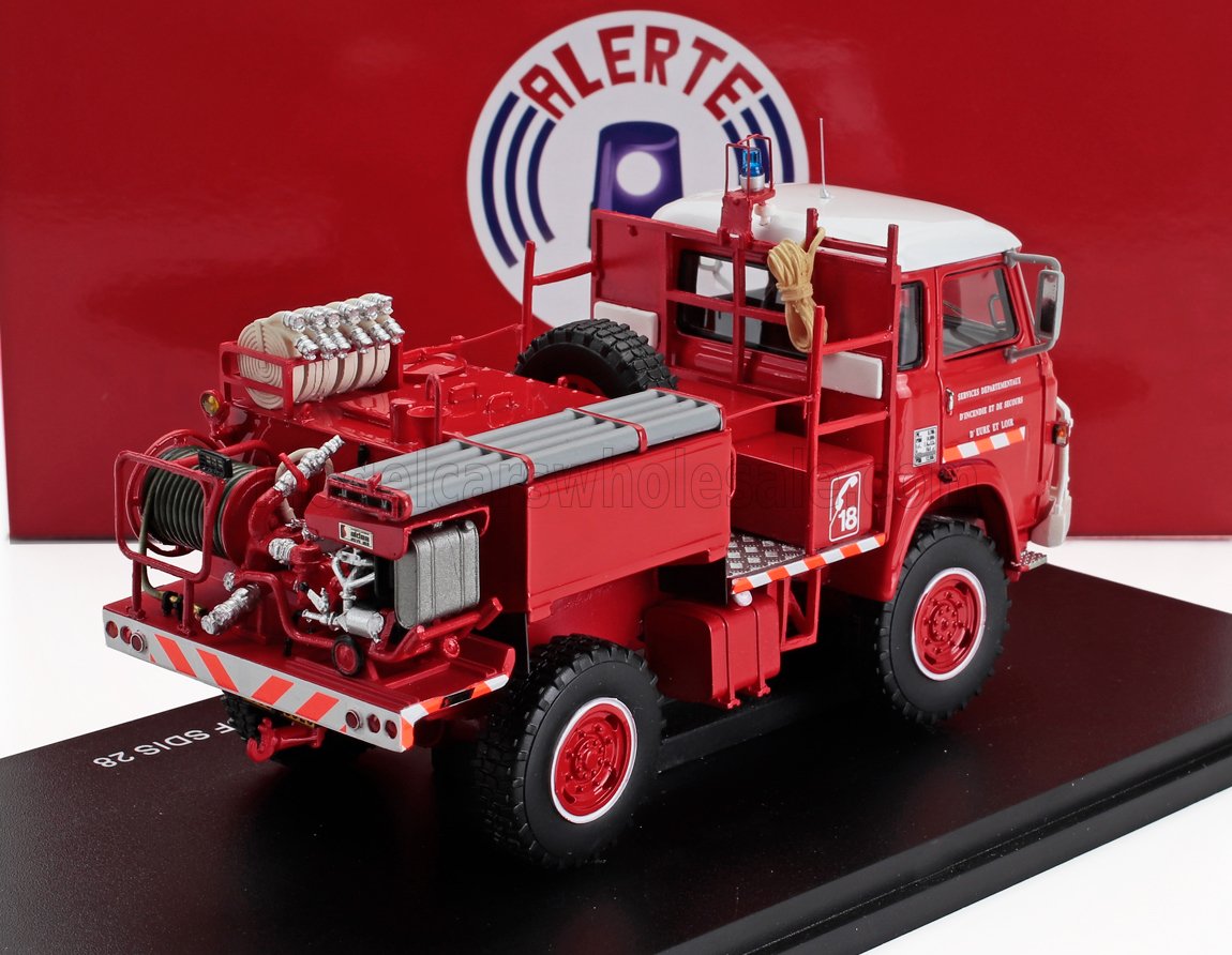 Saviem SM5 Camiva Tanker SP Sides CCF SDIS 28 Sapeurs Pompiers 1976 Red White Alerte 1:43 scale model - image 2