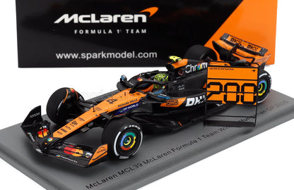 McLAREN - F1  MCL39 TEAM MCLAREN N 4 WORLD CHAMPION WINNER HUNGARIAN GP (WITH PIT BOARD 200 MCLAREN F1 GP WINS) 2025 LANDO NORRIS - ORANGE CHROME BLACK