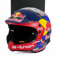 Miniature de casque de course C. Sainz Red Bull Audi e-tron chez Vroomi