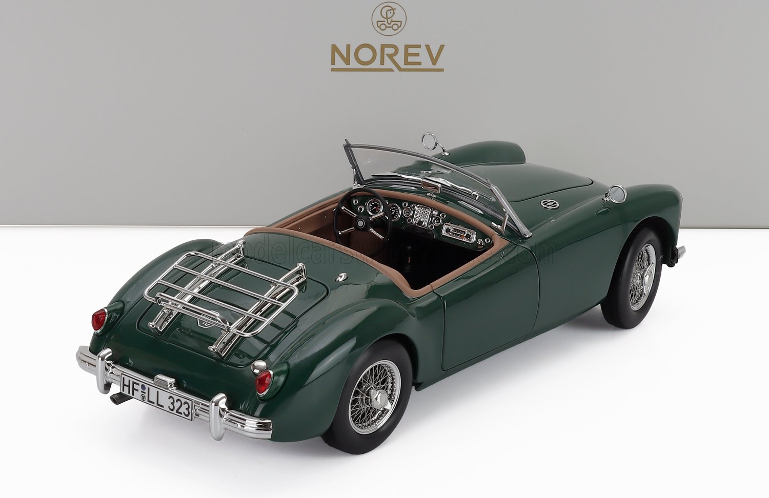 MG MGA Roadster 1955 British Racing Green Norev 1:18 scale model - image 2