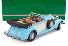 MERCEDES BENZ - 540K CABRIOLET B DESCAPOTABLE 1938 - AZUL CLARO Y BLANCO. Maqueta de coche en Vroomi