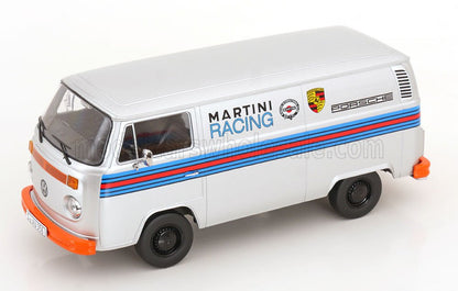 Modellino in scala di un furgone Porsche VW Martini Racing con livrea da corsa, disponibile su Vroomi.