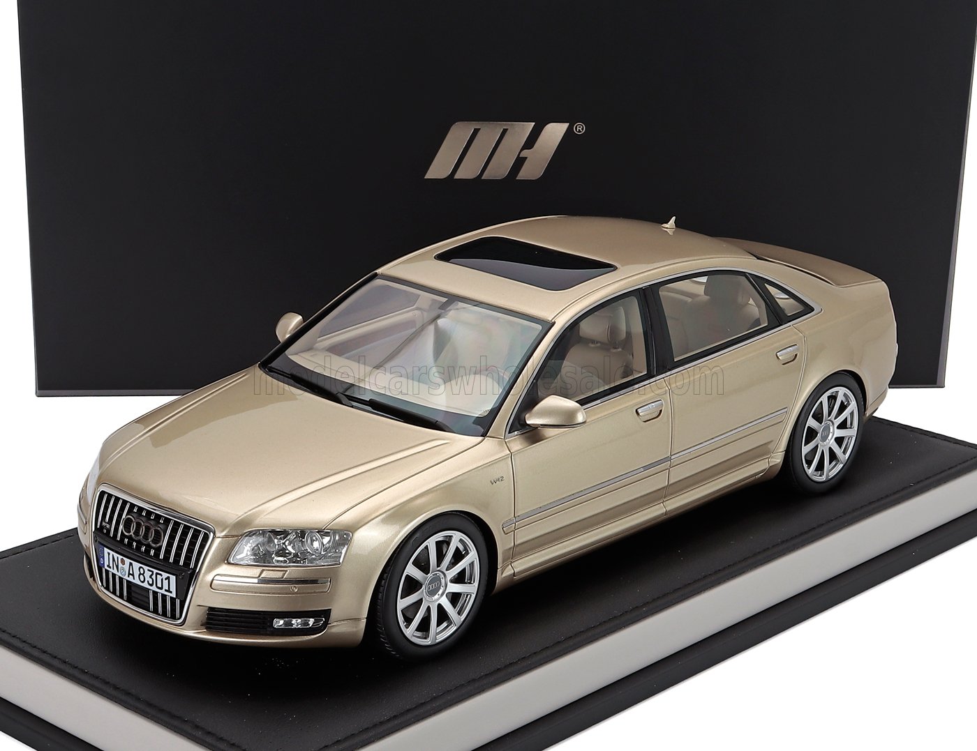 AUDI - A8 L W12 QUATTRO 2008 - BEIGE PEARL - Vroomi