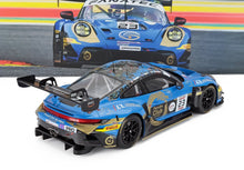 PORSCHE - 911 992 GT3 R 4,2 L TEAM PHANTOM GLOBAL RACING N.º 23 24 de abril de 2024 JAXON EVANS - JOEL ERIKSSON - THOMAS PREINING - AZUL NEGRO