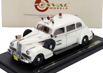 PACKARD - 160 SEDAN AMBULANCE BY HENNEY 1942 - WHITE