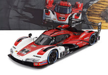 PORSCHE - 963 9RD 4,6 L TURBO V8 EQUIPO PORSCHE PENSKE MOTORSPORT N.º 7 GANADOR DE LAS 24 HORAS DE DAYTONA DE LA IMSA 2024 MATT CAMPBELL - DANE CAMERON - FELIPE NASR - JOSEF NEWGARDEN - ROJO BLANCO NEGRO