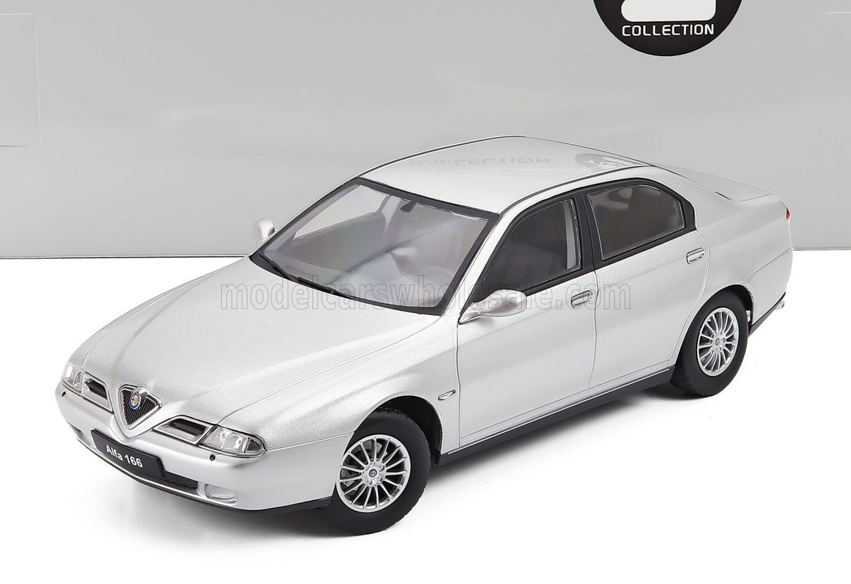 Alfa Romeo 166 1999 Silver Triple 9 1:18 scale model
