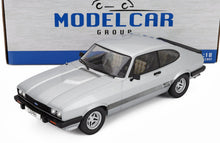 modellino a in scala della Ford Capri argentata di Vroomi, replica dettagliata in die-cast 1:18 dal design classico.