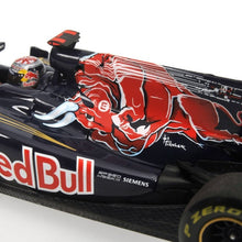 SCUDERIA TORO ROSSO SHOWCAR 2011 S. BUEMI