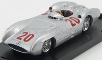 Modellino in scala argento con numero 20 rosso, esposto su base nera — Vroomi