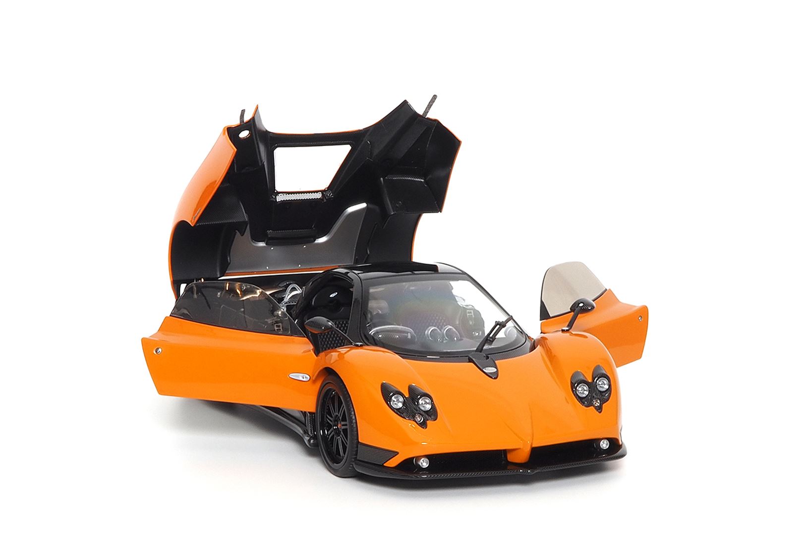PAGANI ZONDA F DIECAST FULL OPEN ARANCIO ST. TROPEZ - SPECIAL PACK - Vroomi