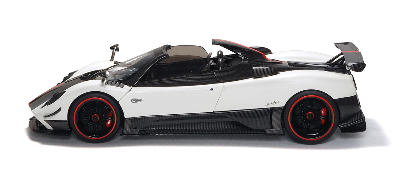 PAGANI ZONDA CINQUE ROADSTER BIANCO BENNY 2009