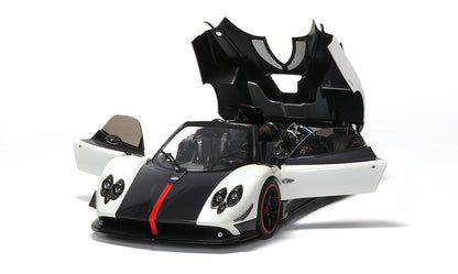 PAGANI ZONDA CINQUE ROADSTER BIANCO BENNY 2009