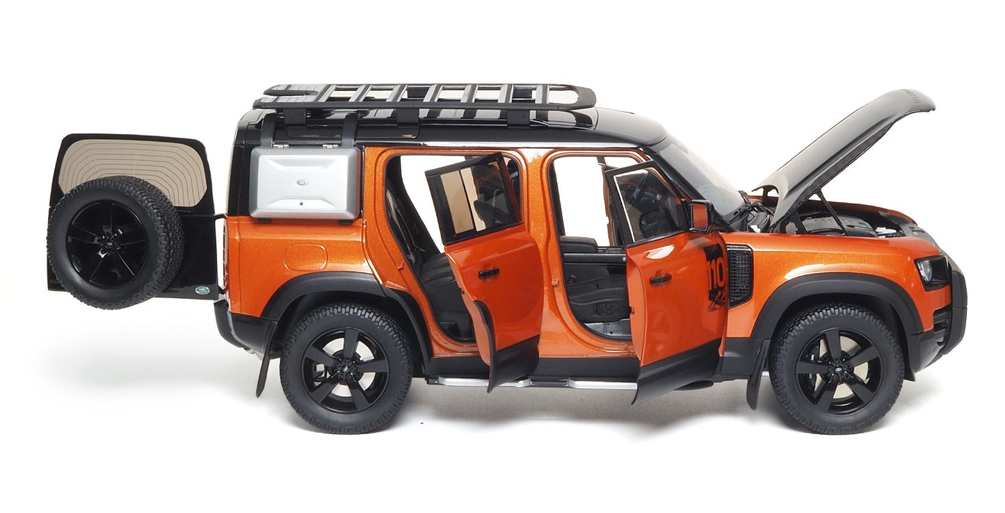 LAND ROVER DEFENDER 110 PHOENIX ORANGE & SANTORINI BLACK 2020