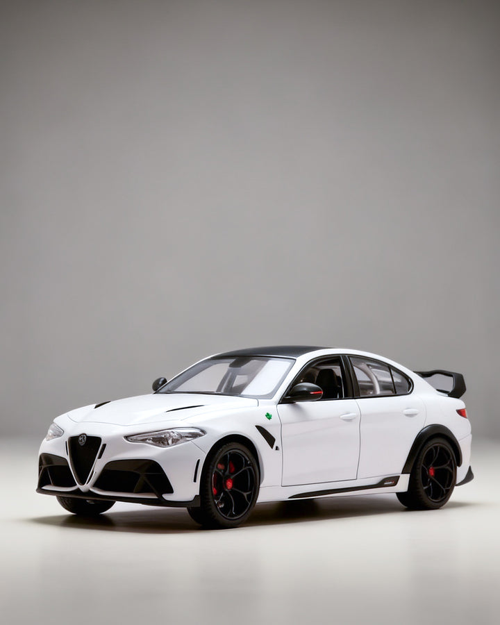 Image of a Alfa Romeo Giulia scale 1/18 model