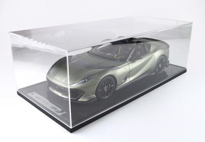 FERRARI 812 COMPETIZIONE A SCALE 1/12 VERDE MANZONI OPACO - Vroomi